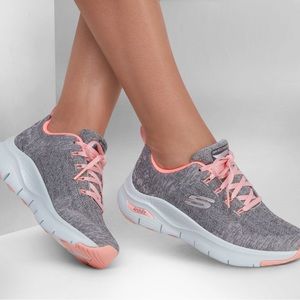 Skechers Arch Fit - Comfy Wave (grey and pink)